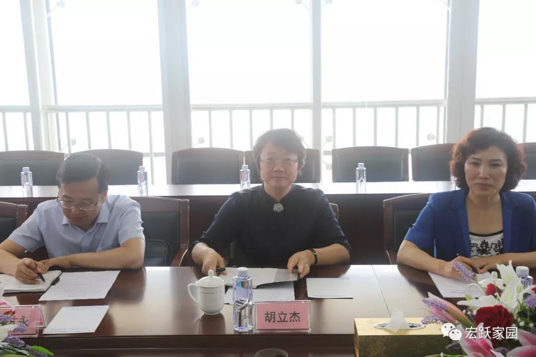 遼寧省委組織部副部長(zhǎng)胡立杰、干部處處長(zhǎng)李志永一行到連石化工調(diào)研