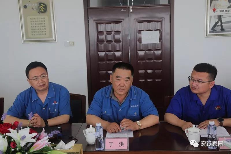 遼寧省委組織部副部長(zhǎng)胡立杰、干部處處長(zhǎng)李志永一行到連石化工調(diào)研